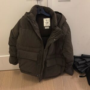 Abercrombie and Fitch Men’s Ultra Collection Puffer coat
